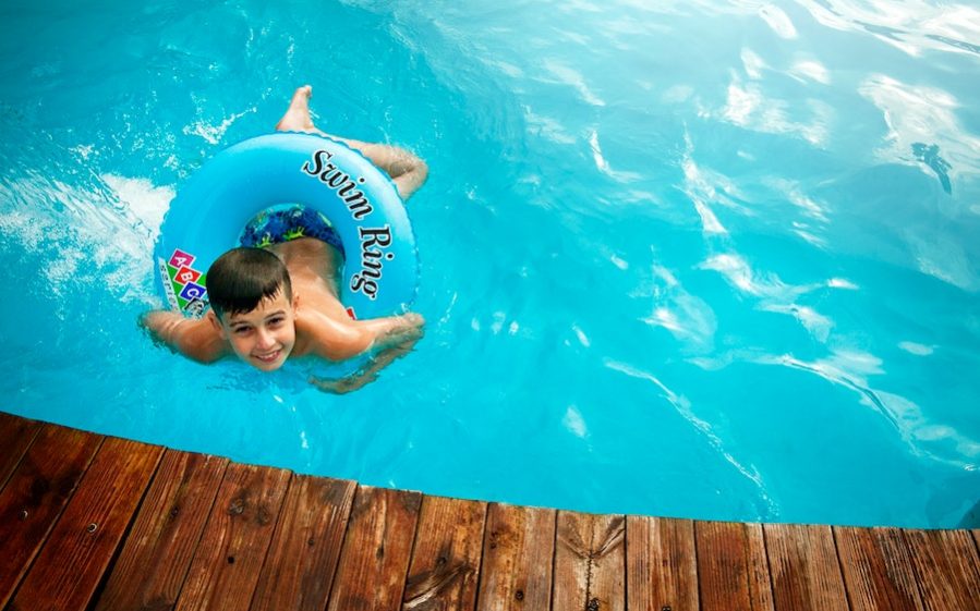 Why You Should Install a Swimming Pool in Your Residence